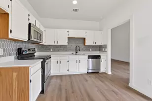 2903 Silent Dr, Sugar Land, TX 77498 - Photo 5