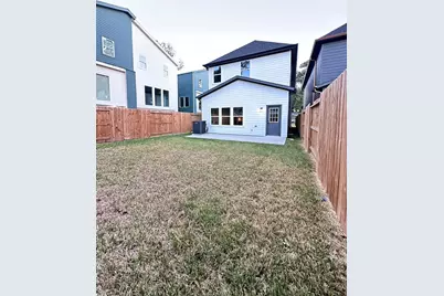 1050 Marjorie Street, Houston, TX 77088 - Photo 23