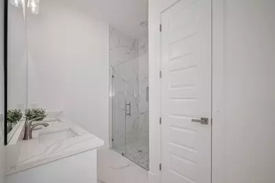 7307 W Knoll Street, Houston, TX 77028 - Photo 37