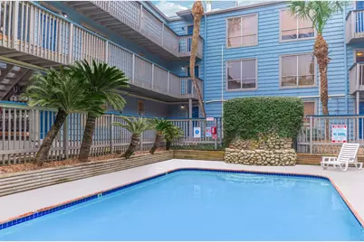 8100 Seawall Boulevard #C, Galveston, TX 77551 - Photo 17