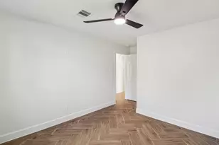 2019 Magnolia Dr, La Marque, TX 77568 - Photo 17