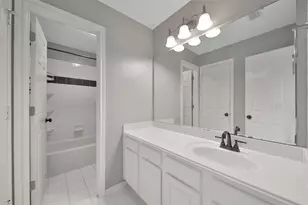 14430 Chartley Falls Dr, Houston, TX 77044 - Photo 43