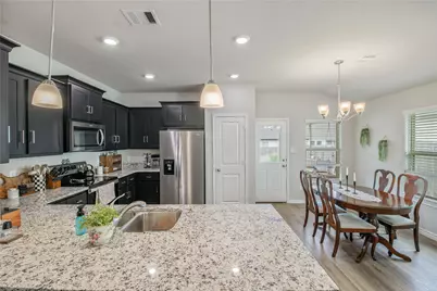 2160 Chief Street, Bryan, TX 77807 - Photo 9