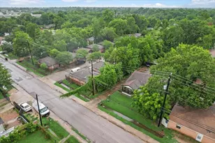 315 E Whitney St, Houston, TX 77022 - Photo 17