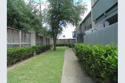 9797 Leawood Blvd #104, Houston, TX 77099 - Photo 23