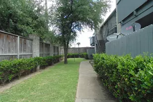 9797 Leawood Blvd, Houston, TX 77099 - Photo 23