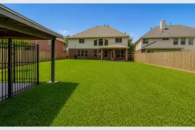 6818 Russelfield Lane, Houston, TX 77049 - Photo 45