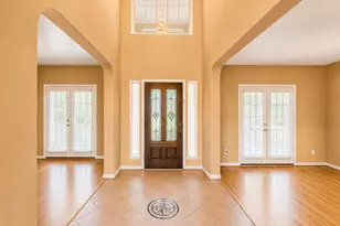 6818 Russelfield Ln, Houston, TX 77049 - Photo 7