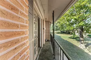 7322 Crownwest St, Houston, TX 77072 - Photo 9