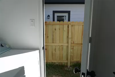 10002 Calendar Street, Willis, TX 77318 - Photo 19