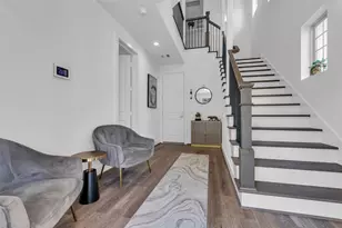 3409 Ridgeway Valley Ln, Houston, TX 77055 - Photo 3