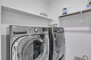 3409 Ridgeway Valley Ln, Houston, TX 77055 - Photo 33