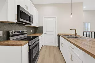 7805 Dyer St, Houston, TX 77088 - Photo 39