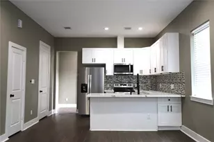 4422 Phlox St, Houston, TX 77051 - Photo 3
