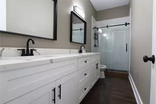 4422 Phlox St, Houston, TX 77051 - Photo 31
