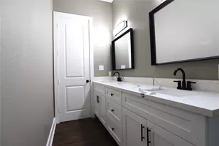 4422 Phlox St, Houston, TX 77051 - Photo 33