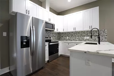 4422 Phlox Street, Houston, TX 77051 - Photo 7