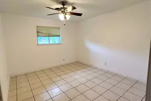 402 Peach Point Rd, Jones Creek, TX 77541 - Photo 25