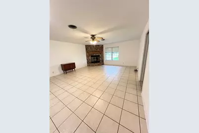 402 Peach Point Road, Jones Creek, TX 77541 - Photo 15