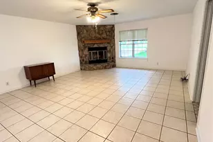 402 Peach Point Rd, Jones Creek, TX 77541 - Photo 15