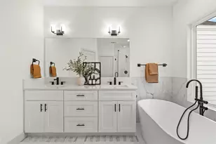 12802 Buffalo Wls Dr, Houston, TX 77045 - Photo 11