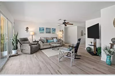 654 N Flamingo Drive, Seabrook, TX 77586 - Photo 9