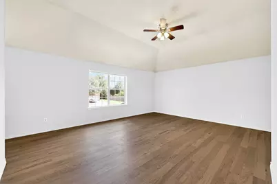 10407 Hamlet Vale Court, Houston, TX 77070 - Photo 13