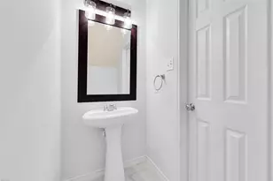 10407 Hamlet Vale Ct, Houston, TX 77070 - Photo 11