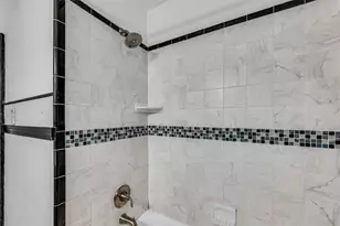 115 Whiting St, Galveston, TX 77550 - Photo 23