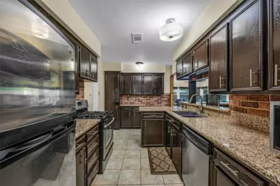 115 Whiting Street, Galveston, TX 77550 - Photo 9