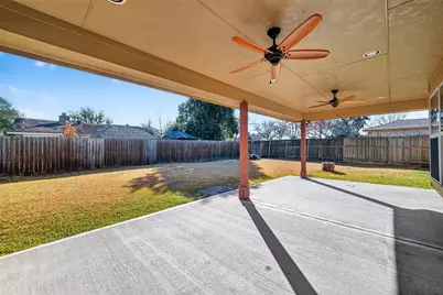 6231 S Briar Knoll Drive, Houston, TX 77072 - Photo 19