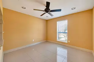 6231 S Briar Knoll Dr, Houston, TX 77072 - Photo 15