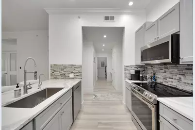 1010 Rosine Street #38, Houston, TX 77019 - Photo 17