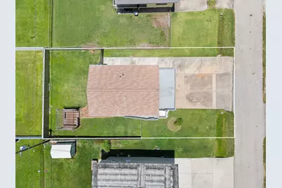 4014 Kent Drive, Galveston, TX 77554 - Photo 39