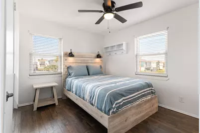 4014 Kent Drive, Galveston, TX 77554 - Photo 15