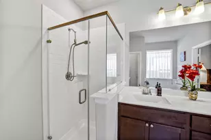 2424 Solaris Bnd Dr, Katy, TX 77493 - Photo 9