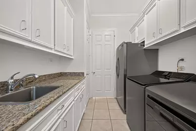 7706 Long Shadows Drive, Sugar Land, TX 77479 - Photo 17