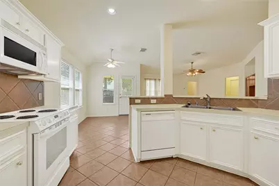 17919 Magenta Springs Drive, Humble, TX 77346 - Photo 13