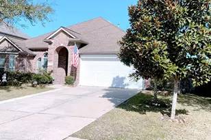 2910 Sandleigh Dr, Spring, TX 77388 - Photo 3