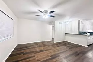 201 S Kaysie St, Angleton, TX 77515 - Photo 3