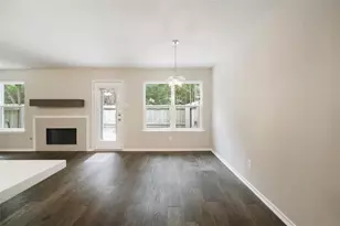 101 N Villa Oaks Dr, The Woodlands, TX 77382 - Photo 11