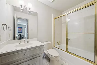 5 Lochtyne Circle, Houston, TX 77024 - Photo 33