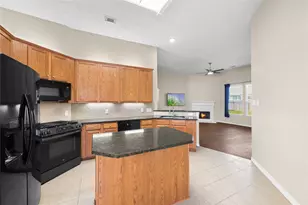 9314 E Lakeside Dr, Magnolia, TX 77354 - Photo 11