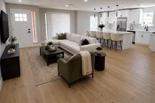 13906 Vinehill Dr, Sugar Land, TX 77498 - Photo 5