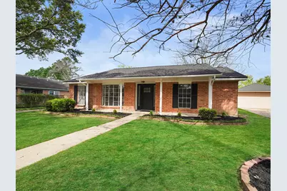 13906 Vinehill Drive, Sugar Land, TX 77498 - Photo 3