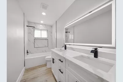 13906 Vinehill Drive, Sugar Land, TX 77498 - Photo 15