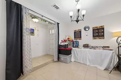 10423 Permian Drive, Sugar Land, TX 77498 - Photo 9