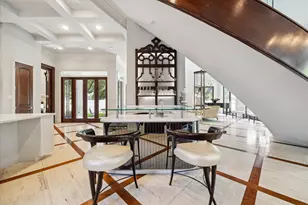 2247 Bartlett St, Houston, TX 77098 - Photo 15