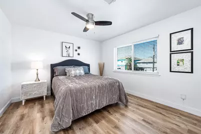 140 Tarpon Street, Bayou Vista, TX 77563 - Photo 7