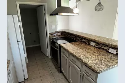 635 Jeff Davis, Richmond, TX 77469 - Photo 7